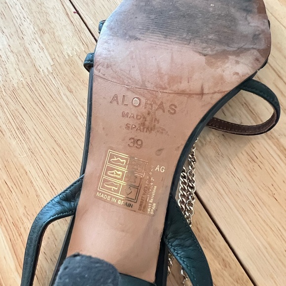 Alohas Green Strappy Women's Heels - Picture 3 of 4